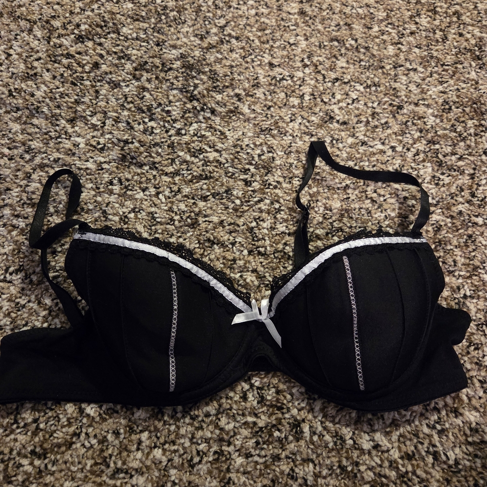 Candie's Black Push-Up Bra with White Trim